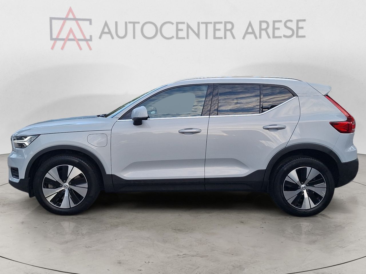 Volvo XC40 1.5 t5 phev Inscription Expression au imagem 2