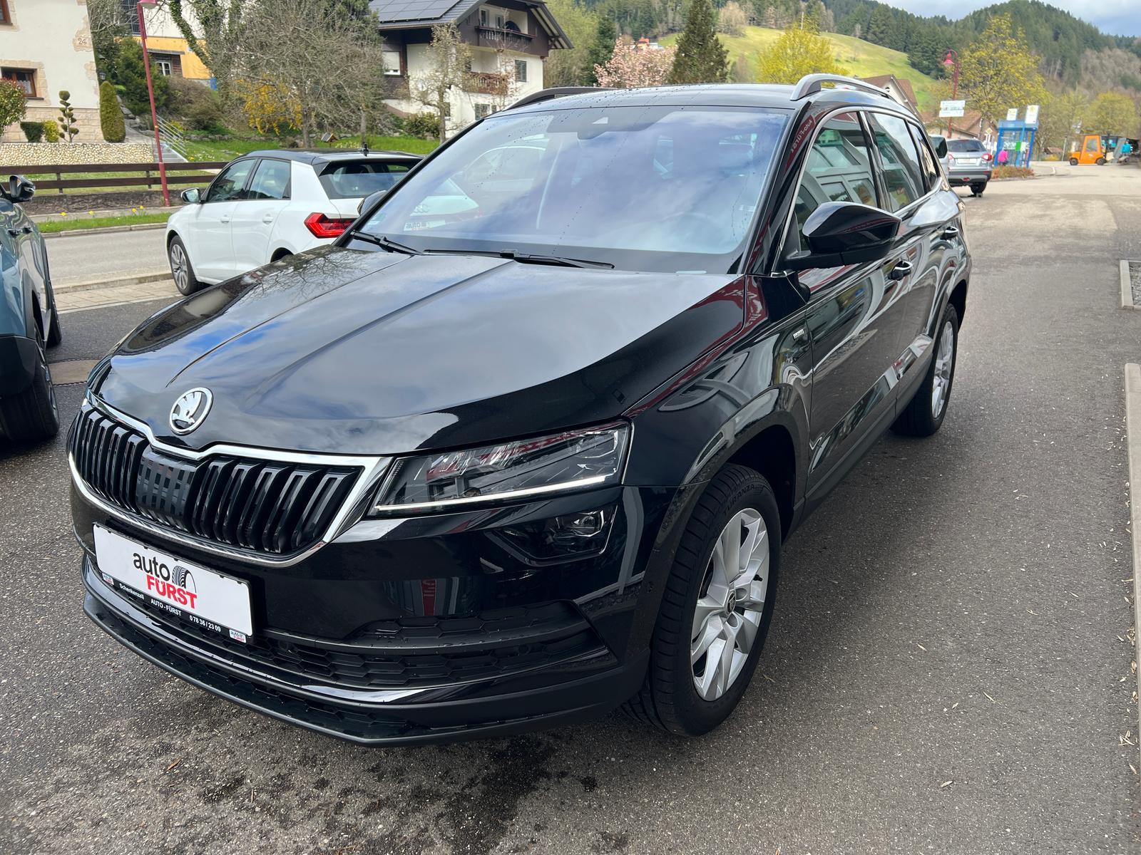 Skoda Karoq 1.5 16V TSI DSG Clever NAVI ACC KAMERA