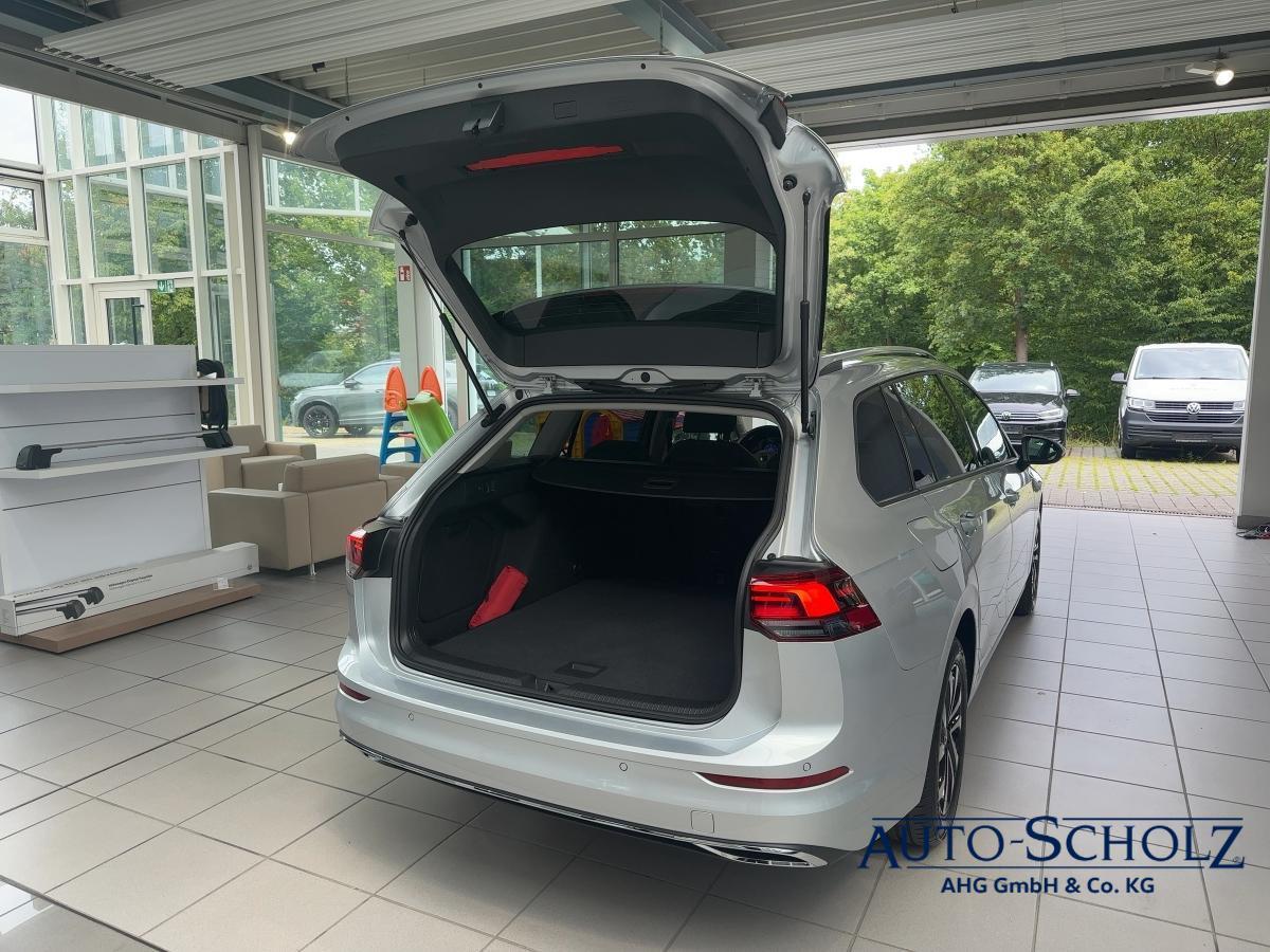 Volkswagen Golf VIII Variant 1.5 TSI Active+AHK+STANDHZ+ACC