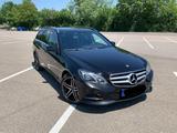 Mercedes-Benz E 350 BlueTEC 4MATIC T AVANTGARDE AVANTGARDE