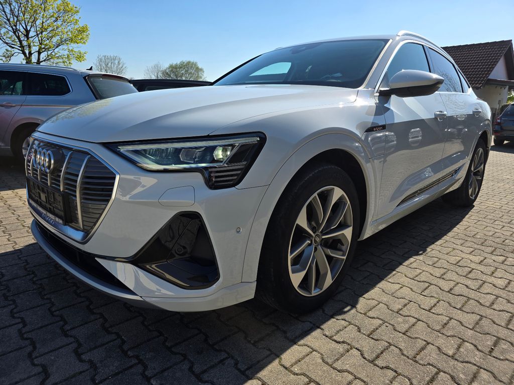 Image of Audi e-tron
