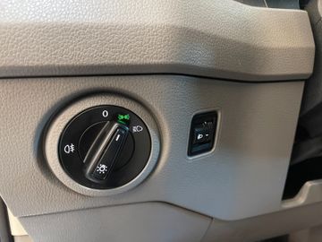 Volkswagen Crafter Kasten 35 mittellang FWD *TOUCH*DAB*2.HD