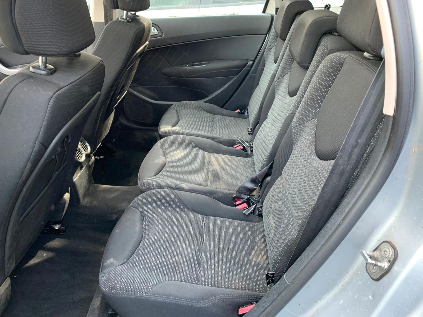 Peugeot 308 2008 — photo 7