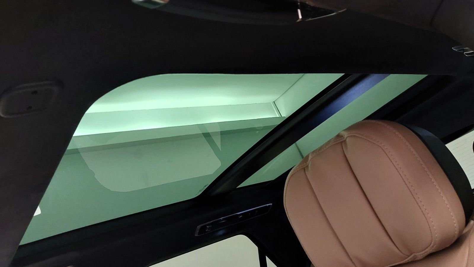 Fahrzeugabbildung Land Rover Range Rover Sport D350 Autobiography SV Bespoke