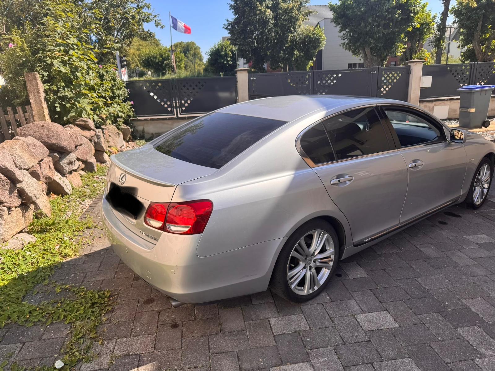 Lexus GS 450h Luxury mit einem neuen Herz 