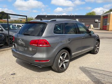 Volkswagen Touareg - 5