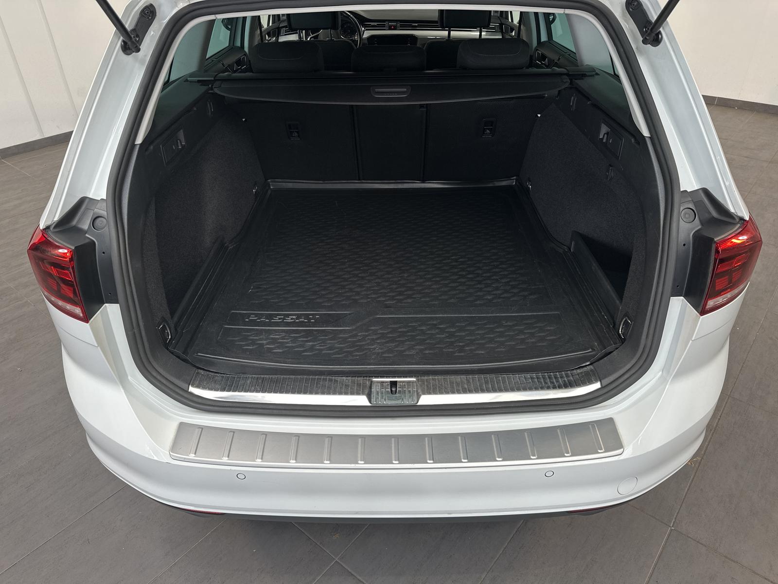 Volkswagen Passat 2.0 TDI DSG Business 4Motion NAV, миниатюра 6