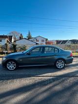 BMW e90 325i 3.0 Liter Motor - BMW 325 aus 2009: 325i
