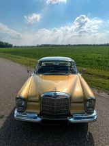 Mercedes-Benz Mercedes 250SE Coupé  - Mercedes-Benz S 250 mit Benzin-Antrieb