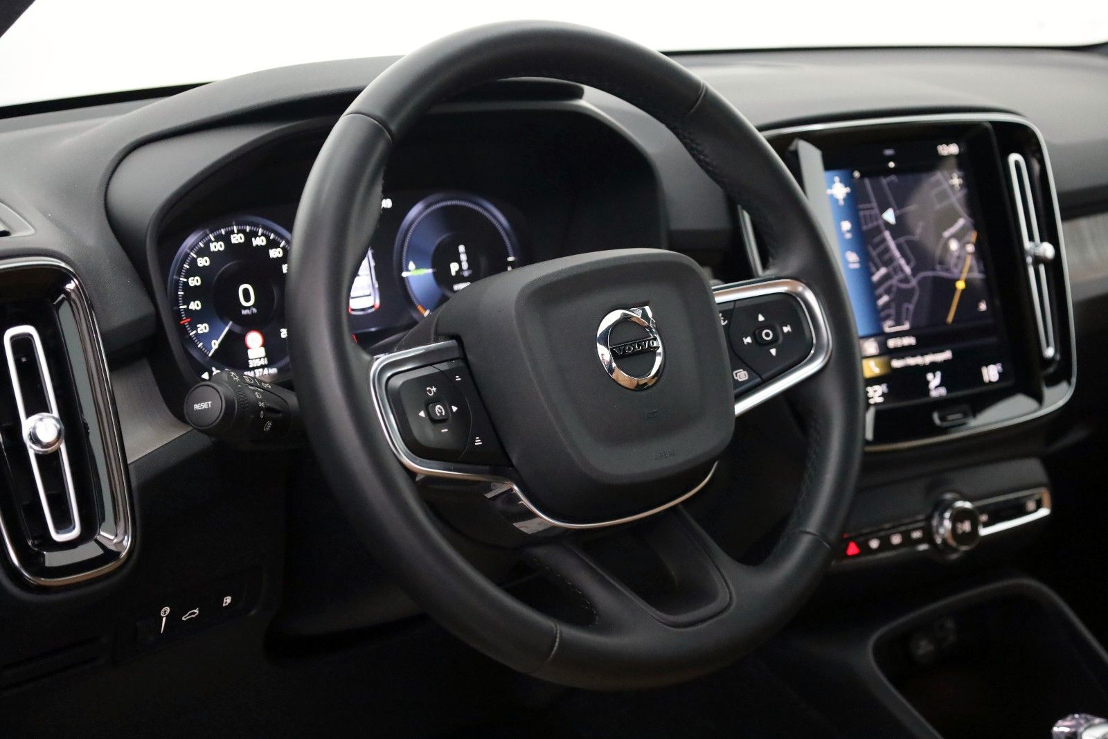 Fahrzeugabbildung Volvo XC40 T4 Inscription,Leder,Navi,LED,Kamera,AHK
