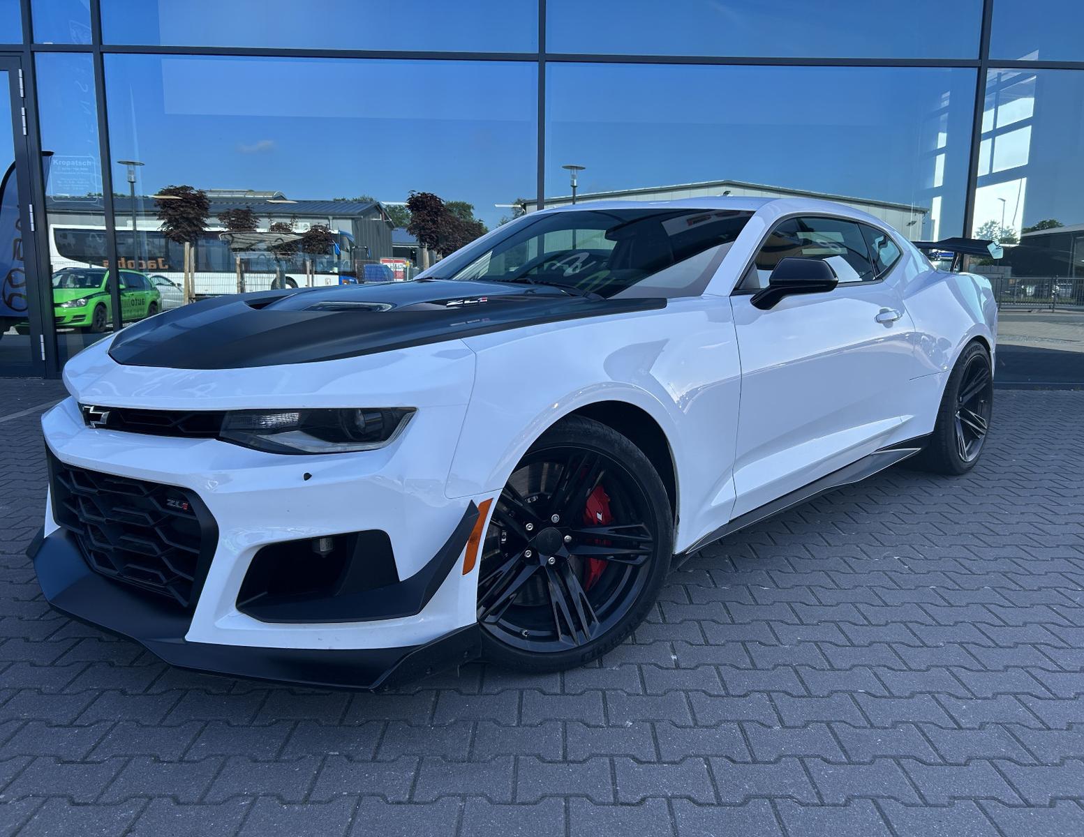 Chevrolet Camaro ZL1 6.2L V8 660PS Head-up BOSE Schalter