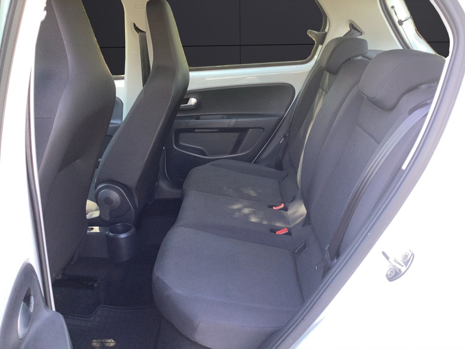Fahrzeugabbildung Volkswagen up! GRA NSW REAR VIEW CLIMATRONIC