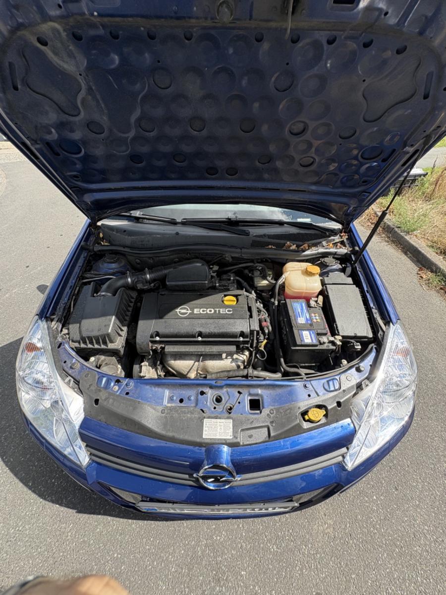 Opel Astra 2005 — photo 7
