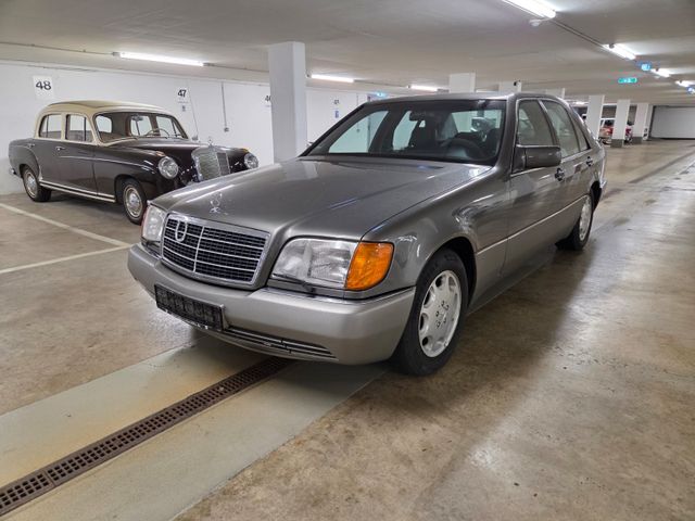 Mercedes-Benz SE 300 SE 3.2 Benzin