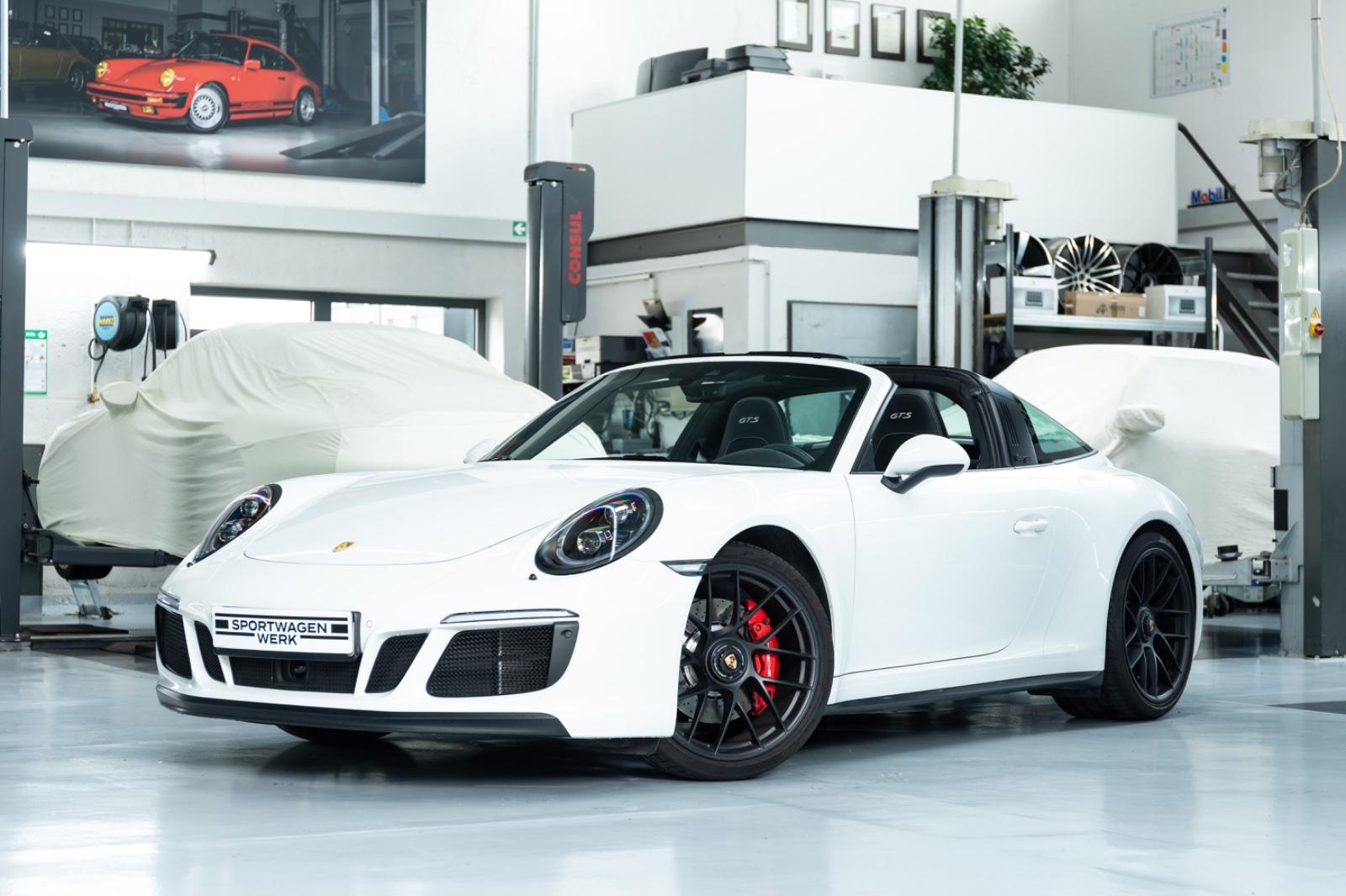 Porsche 991 I 911 Carrera Targa 4 GTS I PDLS+ I Carbon