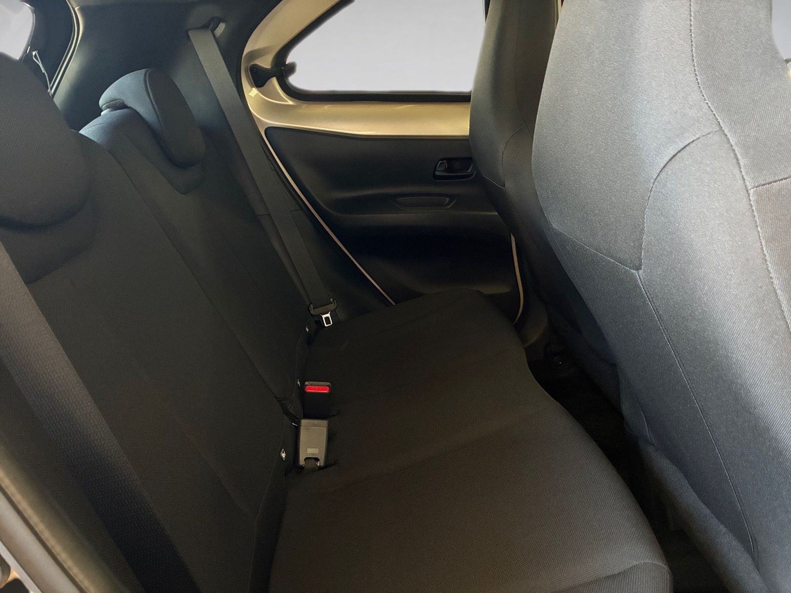 Fahrzeugabbildung Toyota Aygo 1.0 Teamplayer Kamera,Navi,SHZ,ACC,PDC,FLA