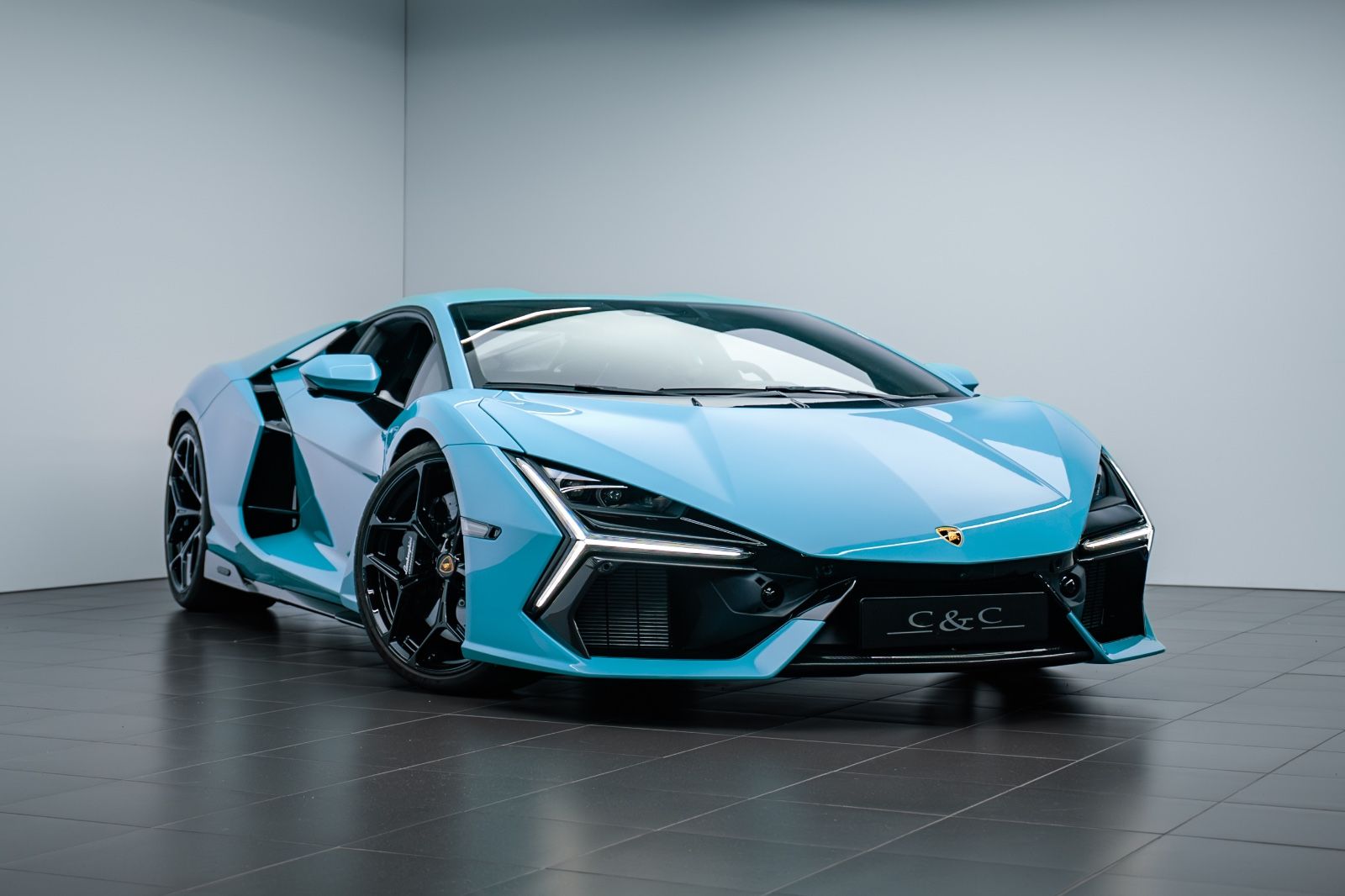 Fahrzeugabbildung Lamborghini Revuelto V12/MY26/CARBON/STOCK