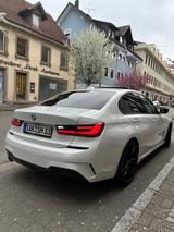BMW 320i xDrive  Automatic Spo... - BMW 320 Kombi 320i xdrive mit Benzin-Antrieb