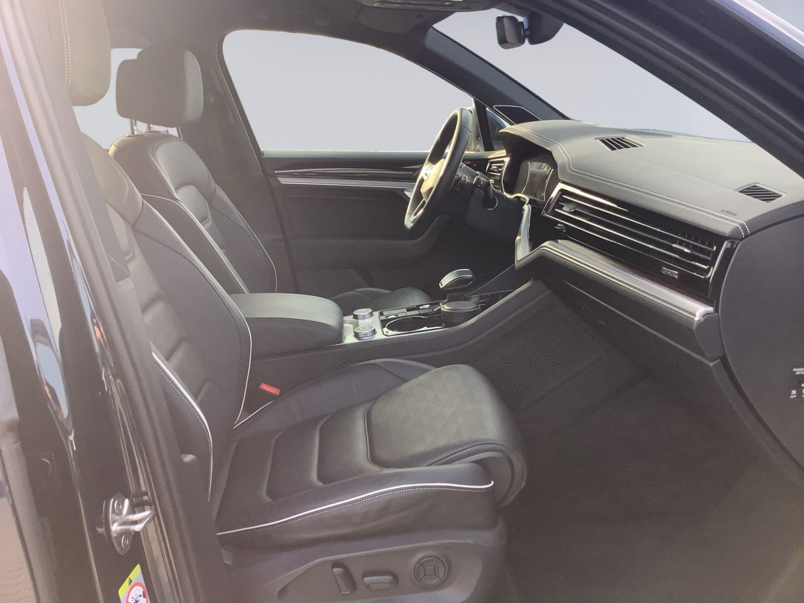 Volkswagen Touareg - Bild 15