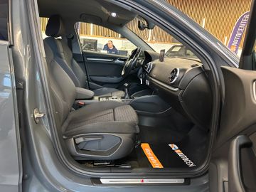 MYAUTOCENTER – Gebraucht- und Jahreswagen mit Werkstattservice in Pfaffenhofen Audi A3 Sportback sport *1. Hand*Klima*Navi*Xenon*BT*