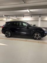 Porsche Cayenne S Luftfederung, Winterreifen, Navi, Pano - Porsche Cayenne mit Benzin-Antrieb: Automatik