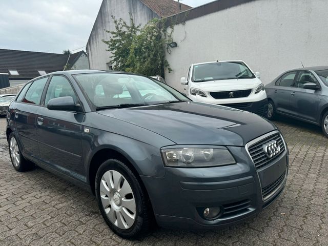 Audi A3 Sportback 1.6 FSI Attraction