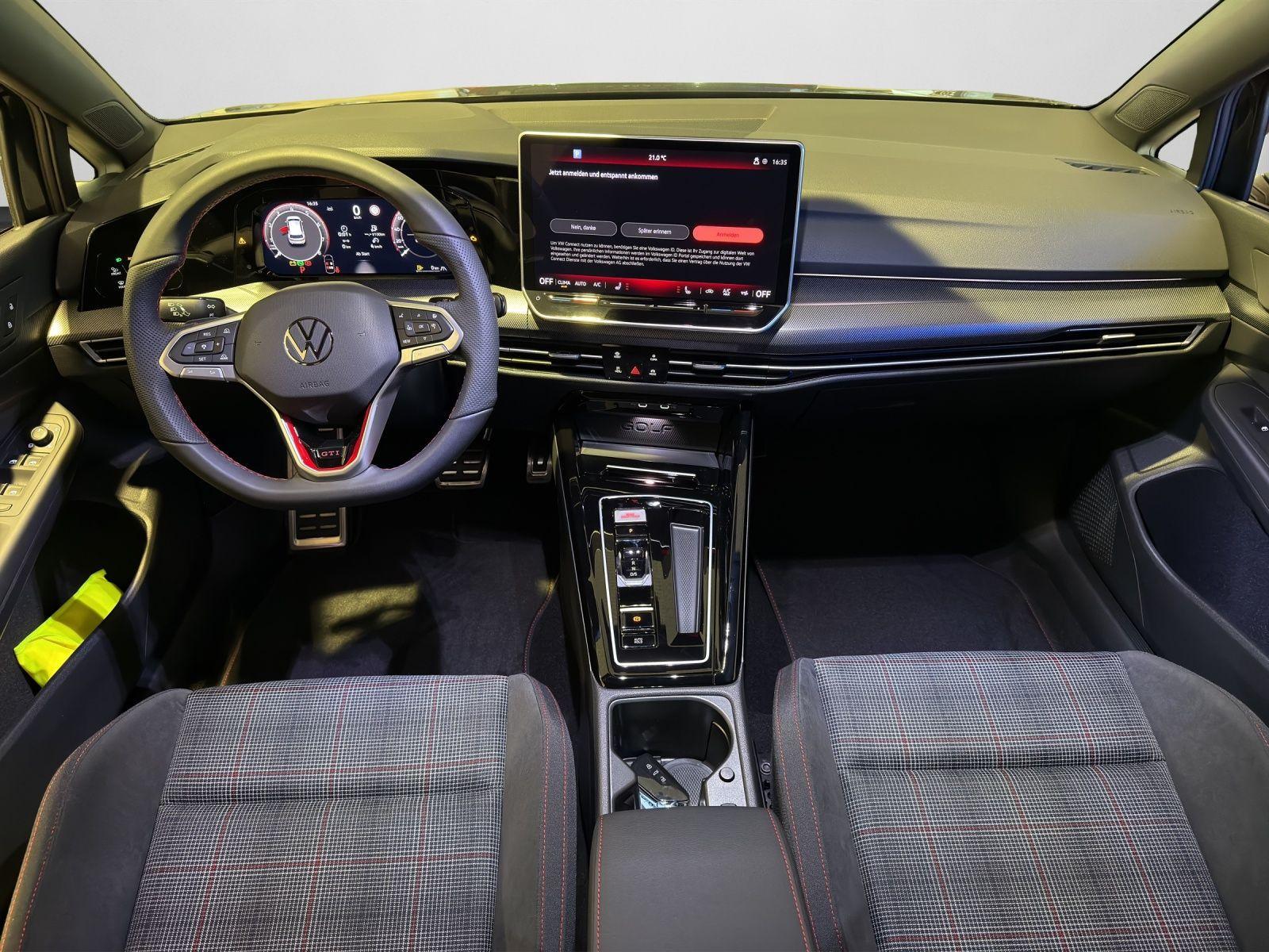 Volkswagen Golf GTI 2.0 TSI DSG BLACKSTYLE SITZHZ RÜCKFAHRK