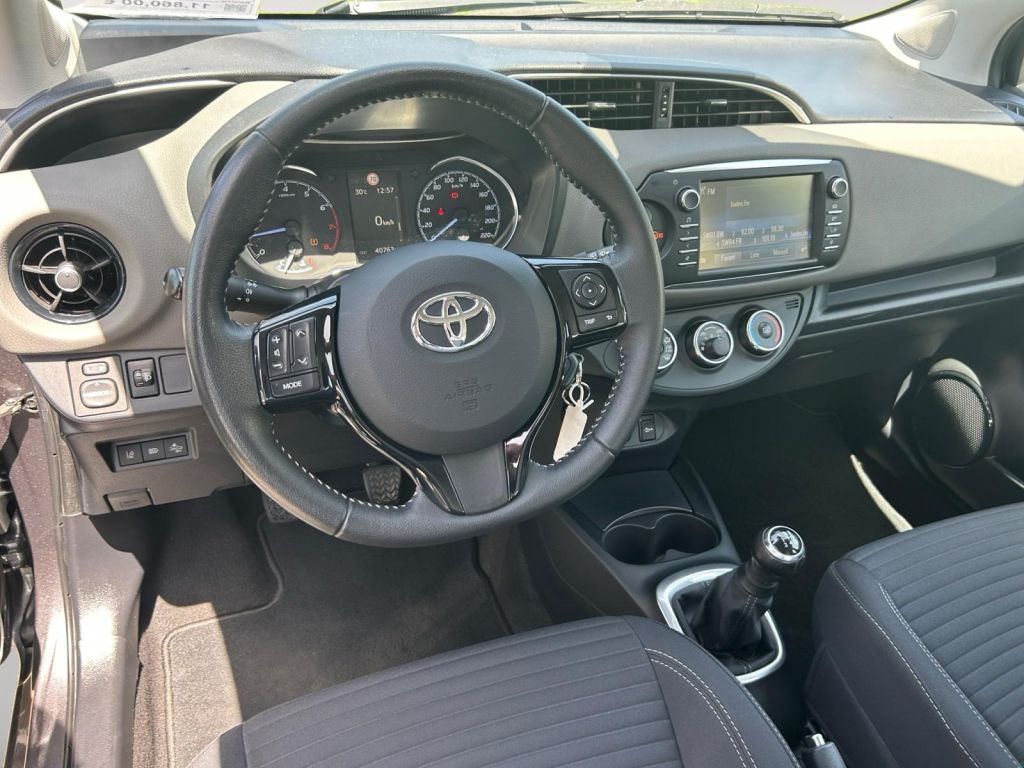 Fahrzeugabbildung Toyota Yaris 1.0 VVT-i Comfort