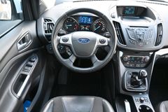 Fahrzeugabbildung Ford Kuga 2.0 TDCi  Schalter Titanium*Klimaautom.*AHK