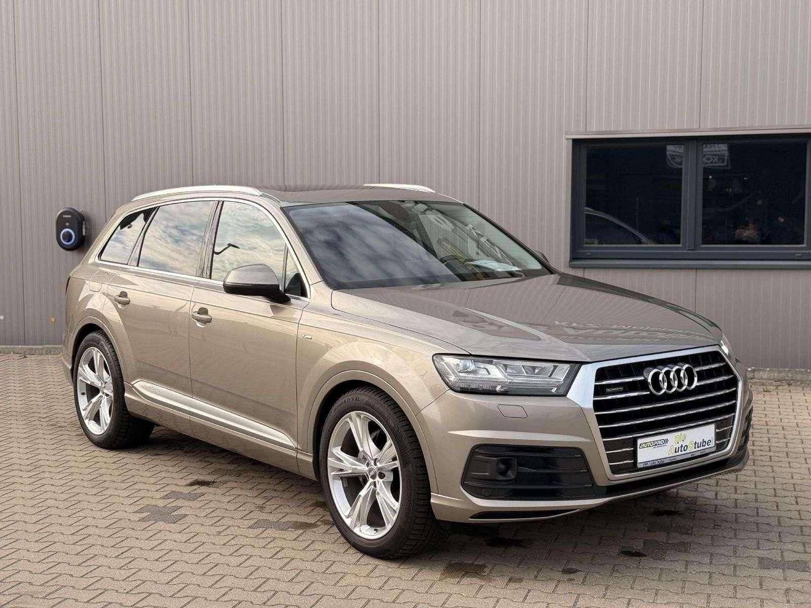 Audi Q7 3.0 TDI quattro S-line/Pano/HuD/Ahk/Nachtsich