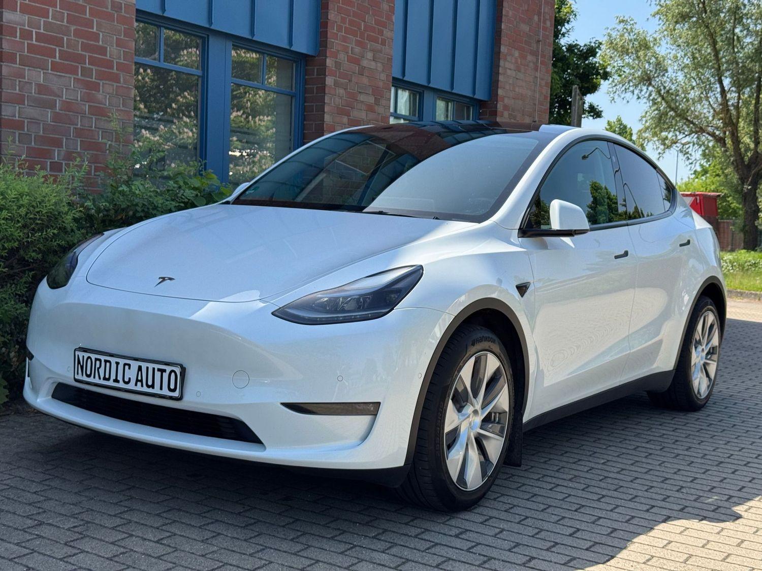 Tesla Model Y Long Range Dual AWD