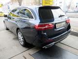 Mercedes-Benz E220 dT 4Matic Avantgarde 9Gtr Nav/AHK/widescree - Mercedes-Benz E 220: D