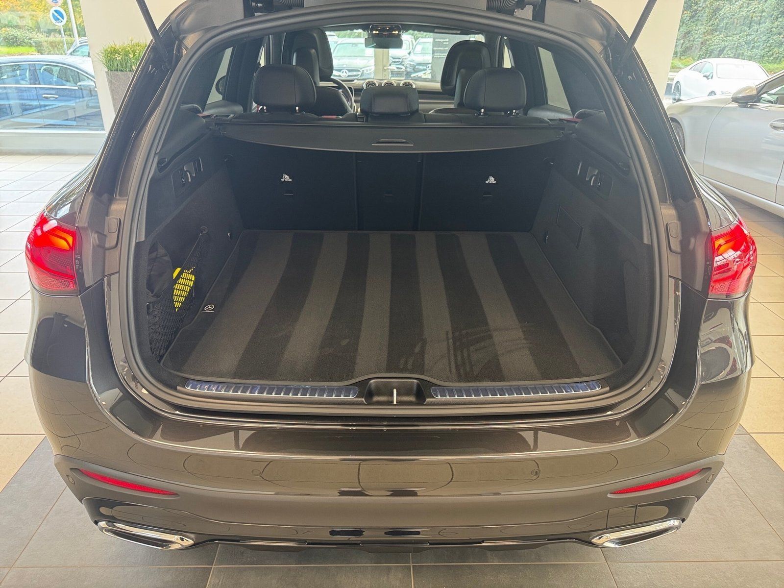 Fahrzeugabbildung Mercedes-Benz GLC 200 4M AMG Plus*STDHZG*AHK*Pano*Burm*HUD*360