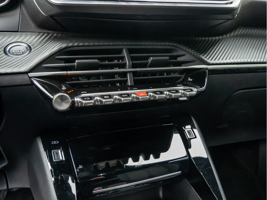 Peugeot 2008 - Bild 13