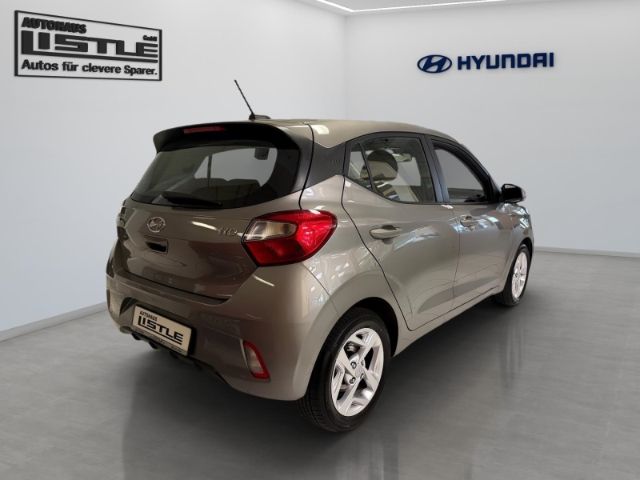 Fahrzeugabbildung Hyundai i10 1.2 Benzin M/T Trend Klima SHZ PDC Navi Appl