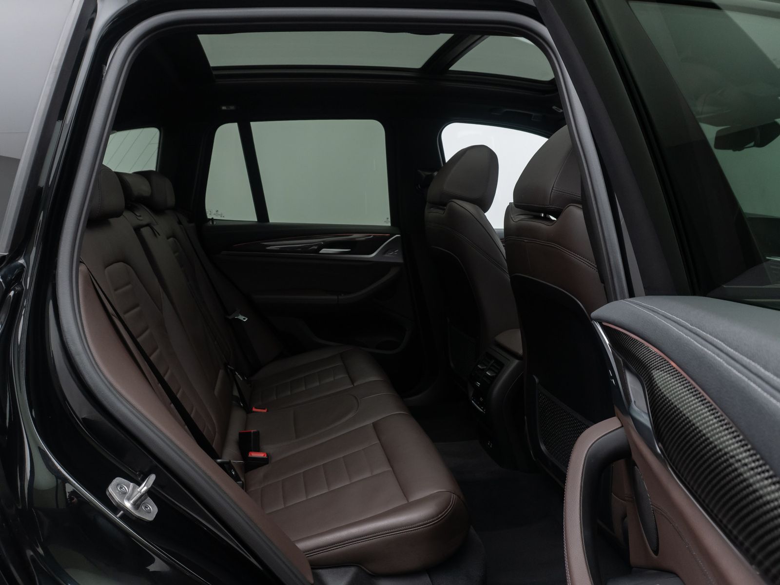 Fahrzeugabbildung BMW X3 xD30d M Sport DAB Kamera HUD DisplKey Panoram