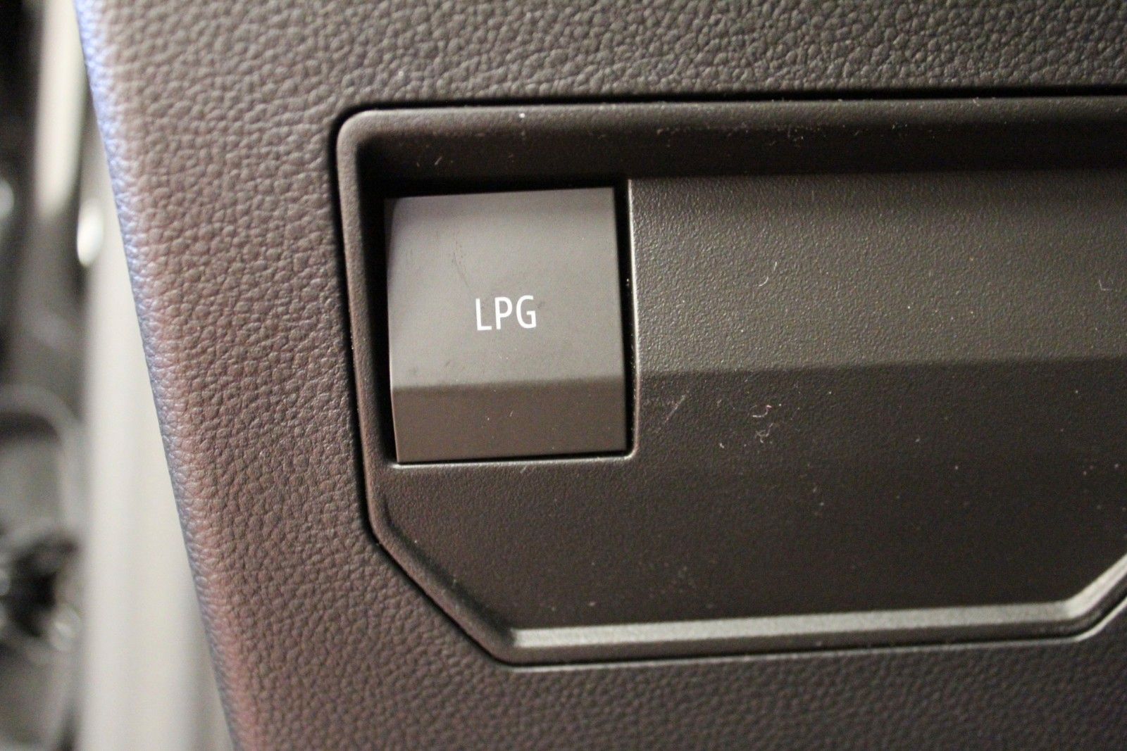 Fahrzeugabbildung Dacia Duster Eco-G 120 Extreme LPG*Automatik *
