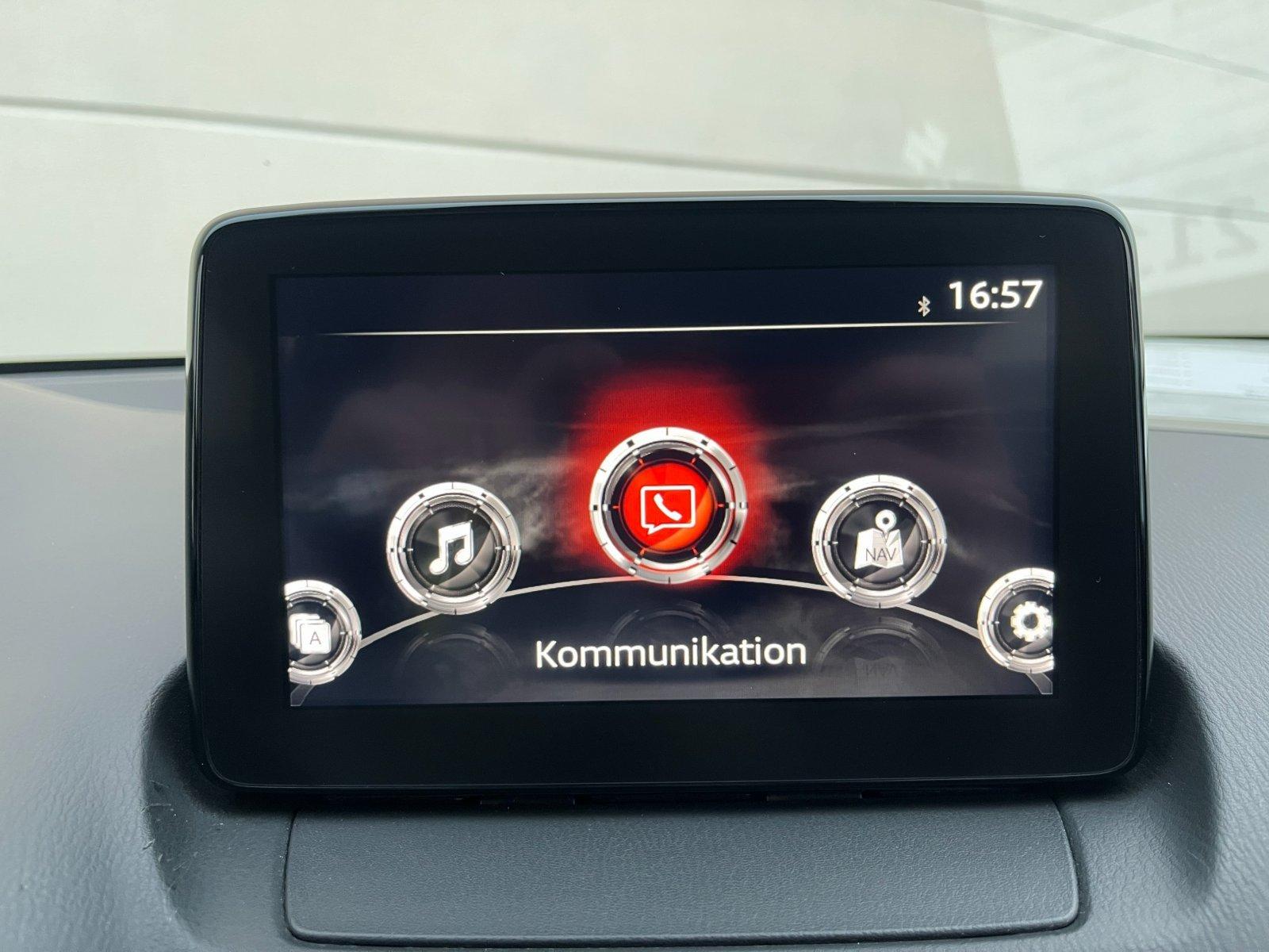 Mazda 2 1.5i HOMURA 90 | LED | PDC |