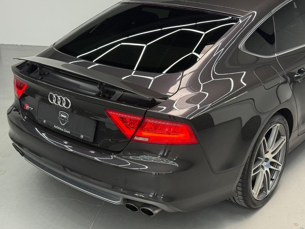 Audi S7 4.0 TFSI V8 quattro, Foto 21 von 50