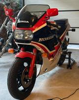 Honda VF 1000 R - HONDA VF1000R