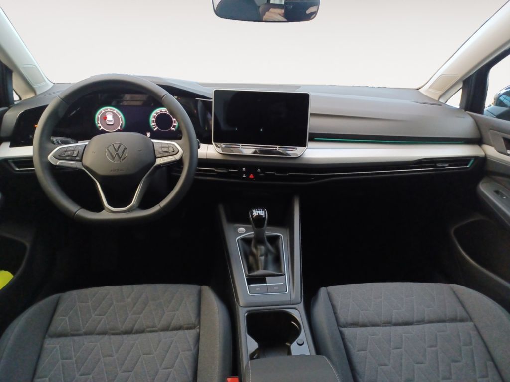 Fahrzeugabbildung Volkswagen Golf 1.5 TSI OPF Life LED, Shzg, Einparkhilfe