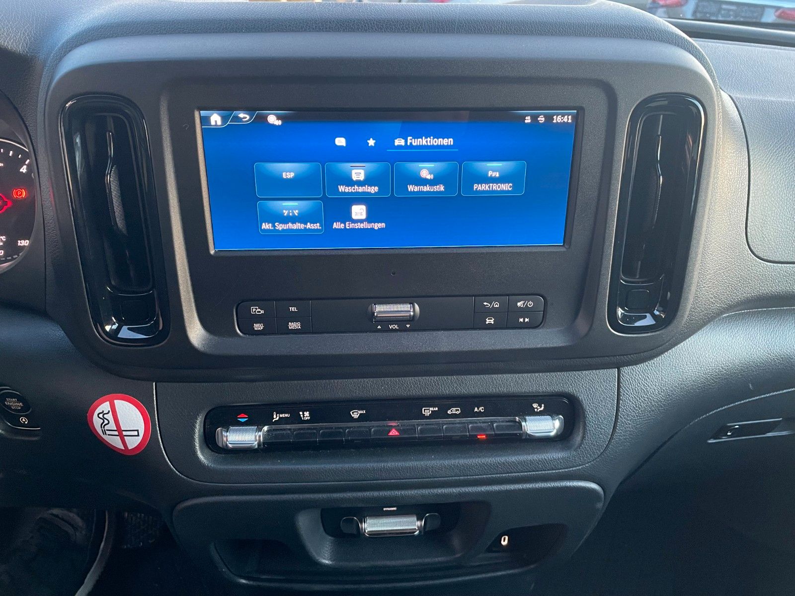 Fahrzeugabbildung Mercedes-Benz Vito 116 CDI Tourer 9G 2xKlima Kamera Navi