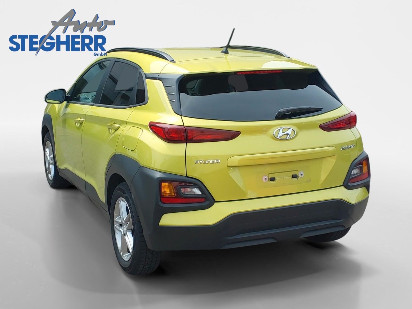 Hyundai KONA Select 2WD
