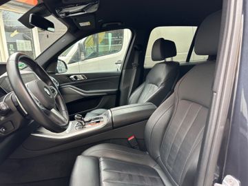 Fahrzeugabbildung BMW X5 30d xDrive M-Paket*Head-Up*HarmanKardon*ACC*