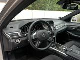 Mercedes-Benz E 400 Limousine LED*SchieD*Comand*Memory*LenkrHz - Mercedes-Benz: Comand