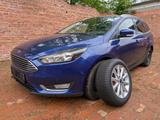 Ford Focus Titanium 1.5 EcoBoost  Metallic - Ford Focus: Blau, Metallic