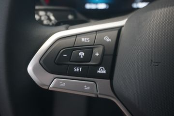 Volkswagen Touareg - 12