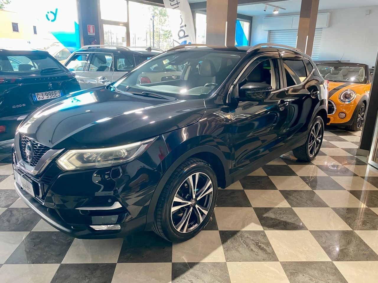 Nissan Qashqai 1.5 dCi N-Connecta-2019 imagem 2