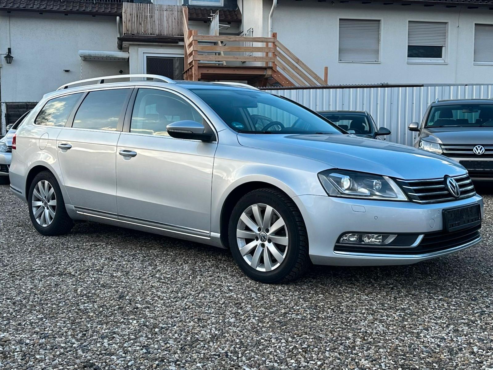 Volkswagen 2.0 TDI Highline Scheckheft Xenon Leder SHZ PDC