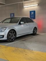 Mercedes-Benz 250 CDI W204 Sport-Paket Plus | Scheckgepflegt  - Mercedes-Benz C-Klasse: W204